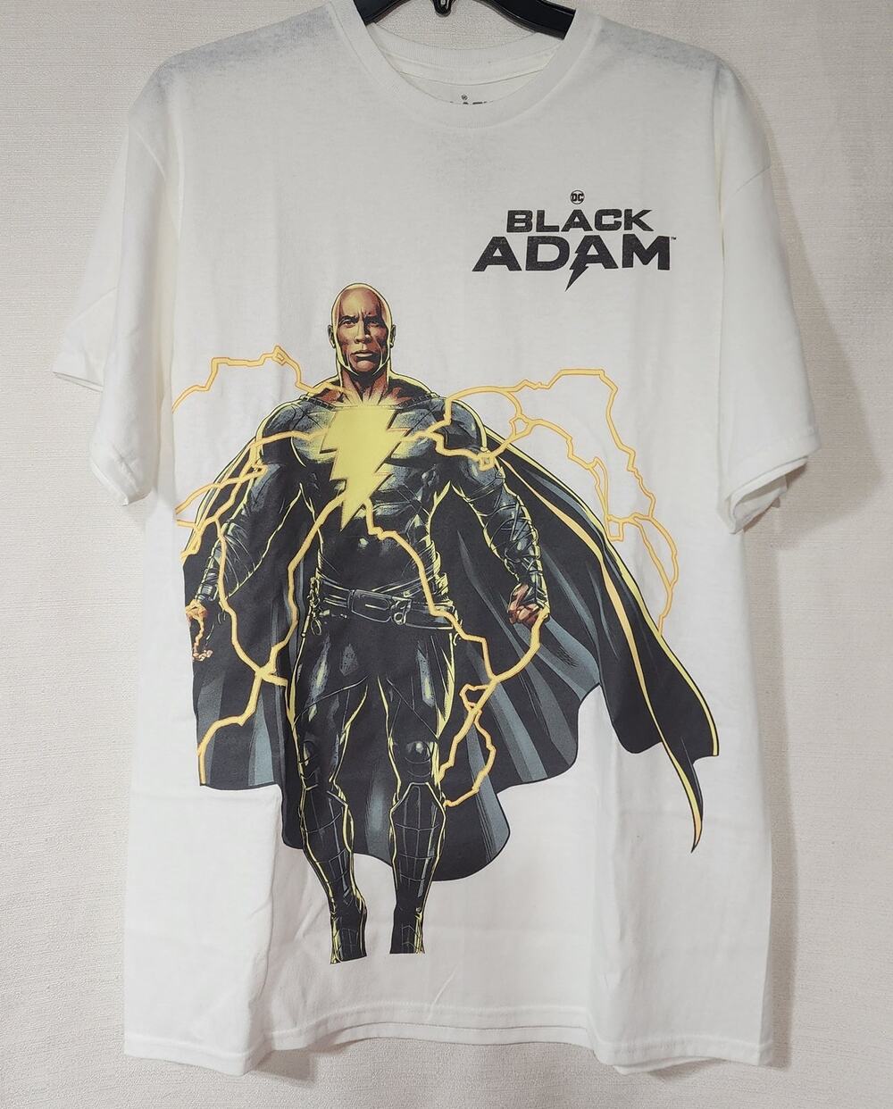 Men's DC Comics Black Adam large shirt